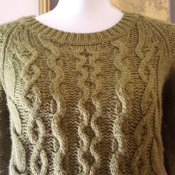 J. Crew Merino and Alpaca Chunky Knit Army Green M - Picture 4 of 5